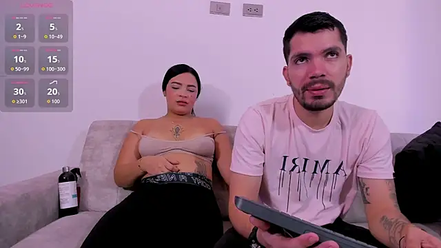 Snapshot of aronandluna chatting on September 17, 2:19 pm aronandluna online show from September 17, 2:19 pm