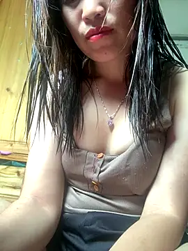 tuyetnhi-00 online show from September 15, 2:55 am