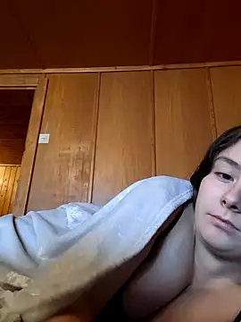 YoungLiisaxx online show from October 17, 7:44 am