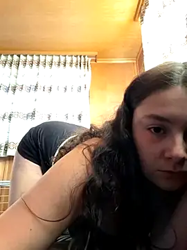 YoungLiisaxx online show from November 6, 2:51 pm