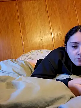 YoungLiisaxx online show from December 2, 7:14 am