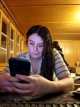 YoungLiisaxx online show from February 18, 5:42 pm