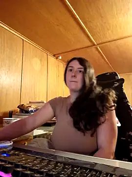 YoungLiisaxx online show from March 15, 9:32 pm