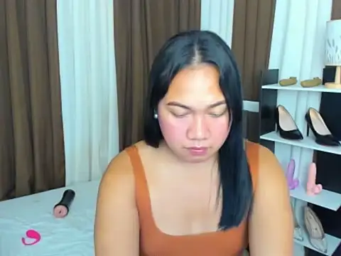 TsUncutKaren online show from September 16, 10:33 pm