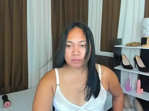 TsUncutKaren online show from September 17, 3:57 pm