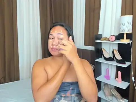 TsUncutKaren online show from September 22, 4:31 pm