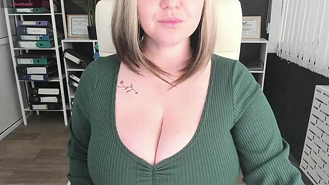  feel me  online show from September 15, 1:38 am