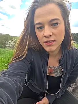 Luna Lynn online show from April 20, 11:02 am