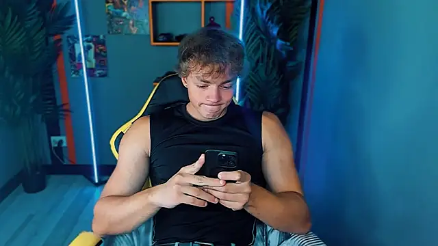 ChaseMuscular online show from September 20, 10:27 am