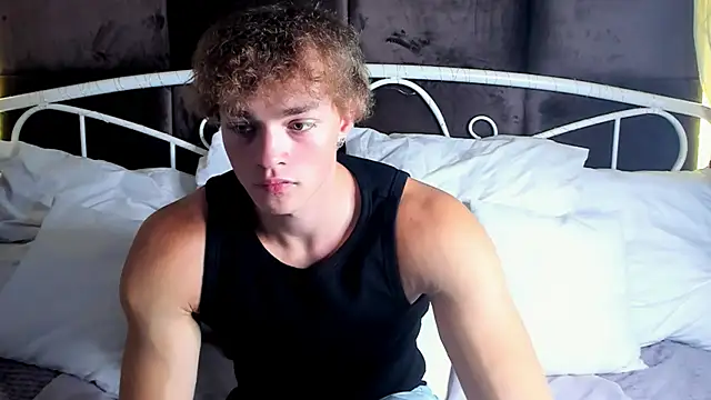 ChaseMuscular online show from October 10, 10:36 am