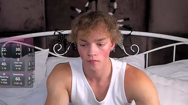 ChaseMuscular online show from October 25, 3:51 pm