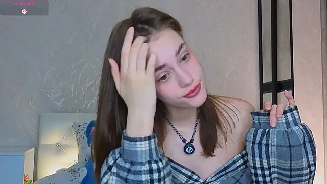 ttragedienne online show from February 9, 3:21 am