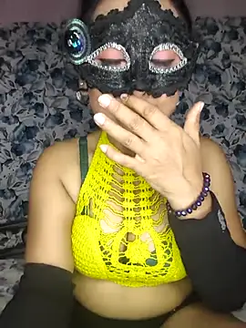 Snapshot of yours_sugar_babe chatting on May 11, 10:32 am yours sugar babe online show from May 11, 10:32 am