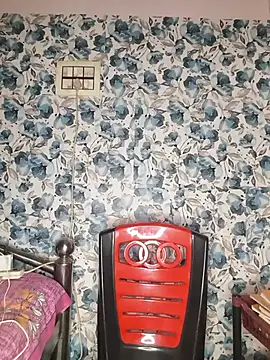 Snapshot of yours_sugar_babe chatting on June 2, 11:01 am yours sugar babe online show from June 2, 11:01 am