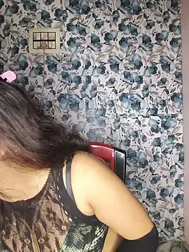Snapshot of yours_sugar_babe chatting on June 4, 10:43 am yours sugar babe online show from June 4, 10:43 am
