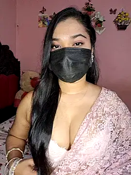 Snapshot of ariya-03 chatting on July 28, 7:04 pm ariya-03 online show from July 28, 7:04 pm