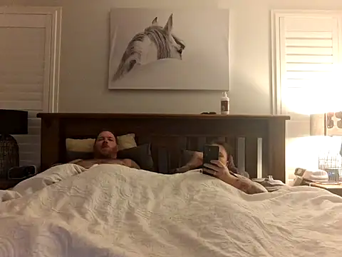 Snapshot of brokecountrylads chatting on October 19, 12:39 pm brokecountrylads online show from October 19, 12:39 pm