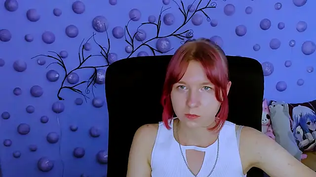 Snapshot of gloria_bubble chatting on May 6, 8:14 pm gloria bubble online show from May 6, 8:14 pm