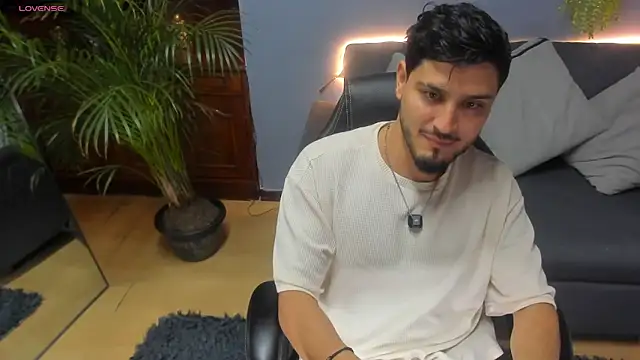Snapshot of JaackDick_ chatting on October 8, 12:47 pm JaackDick online show from October 8, 12:47 pm