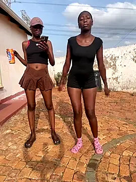 Melanin2002 online show from November 14, 2:16 pm