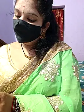 luci-queen online show from September 10, 7:03 pm