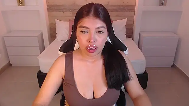 Snapshot of carriepink_ chatting on September 17, 12:18 pm carriepink  online show from September 17, 12:18 pm