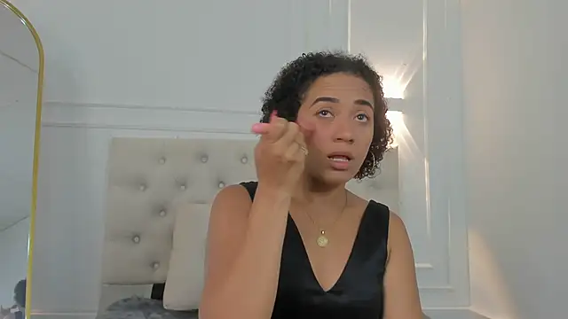 charlotte dante212 online show from April 1, 3:29 am