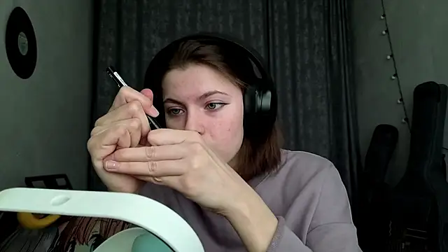 CutieAnny online show from February 17, 6:10 am