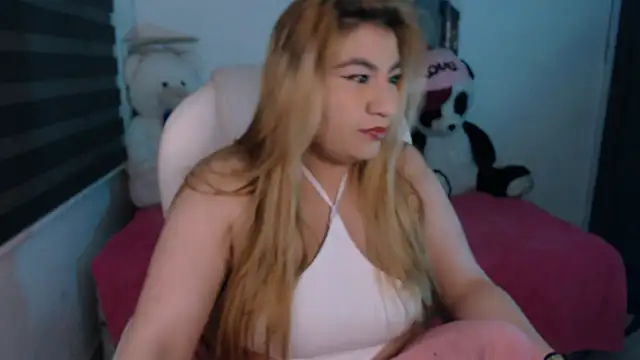 Snapshot of Sharonmendez chatting on September 27, 3:33 am Sharonmendez online show from September 27, 3:33 am