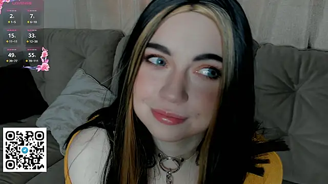 EvaBlimey online show from October 3, 5:37 am