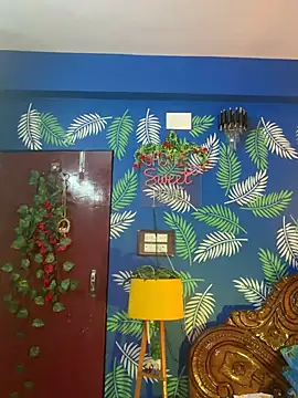 V-Hot-Sweti online show from April 20, 5:59 pm