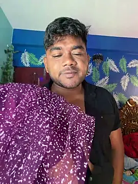 Snapshot of V-Hot-Sweti chatting on June 19, 8:01 pm V-Hot-Sweti online show from June 19, 8:01 pm