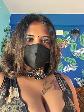 Snapshot of V-Hot-Sweti chatting on June 21, 5:04 pm V-Hot-Sweti online show from June 21, 5:04 pm