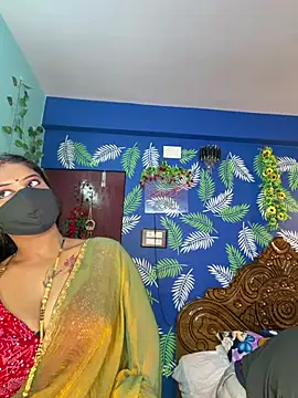 Snapshot of V-Hot-Sweti chatting on July 11, 5:26 pm V-Hot-Sweti online show from July 11, 5:26 pm