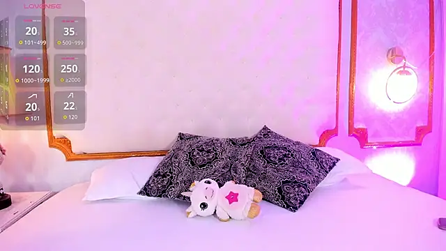 Manelyk evanss  online show from September 9, 11:21 am