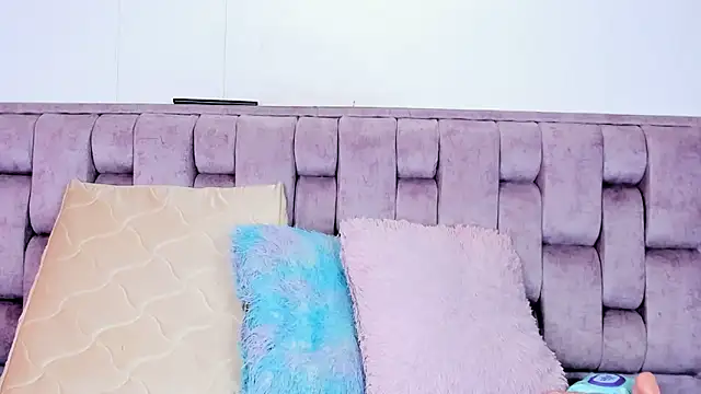 Alexa-Hunter online show from March 15, 9:43 pm