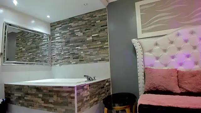  camila ortiz online show from October 1, 7:31 pm