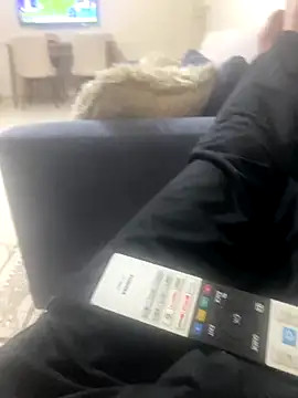 banuemre28 online show from December 13, 9:31 pm