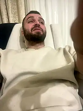 banuemre28 online show from December 20, 11:12 pm