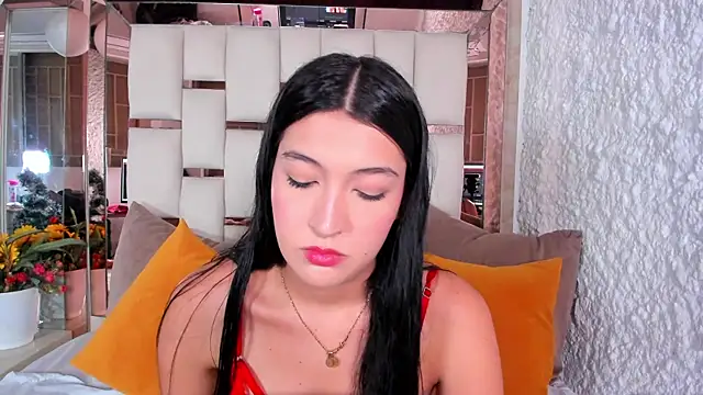 chloeriveraa online show from November 24, 10:09 pm