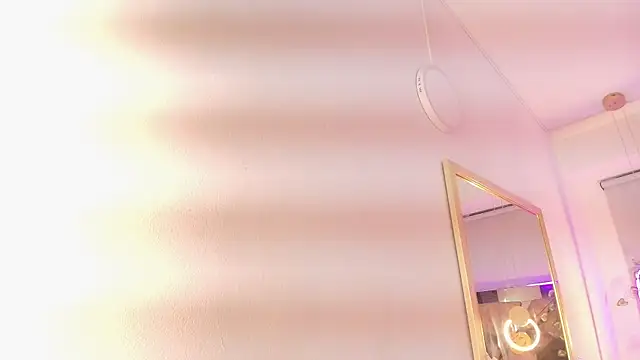 alaska  williams   online show from October 23, 10:52 pm