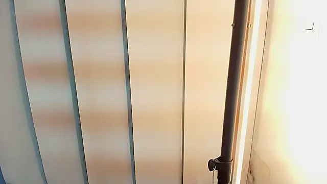 alaska  williams   online show from November 28, 10:45 pm