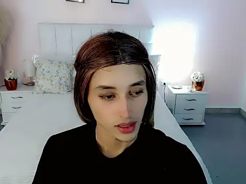 Snapshot of samantha_bliss chatting on October 17, 12:19 pm samantha bliss online show from October 17, 12:19 pm