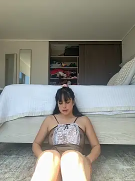 lorenamackenzie69 online show from October 1, 5:30 pm