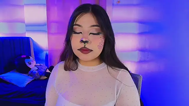 annie-russel online show from October 2, 2:18 am