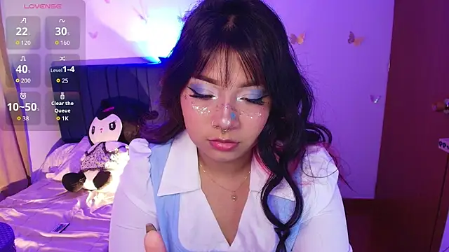 annie-russel online show from January 11, 1:43 am