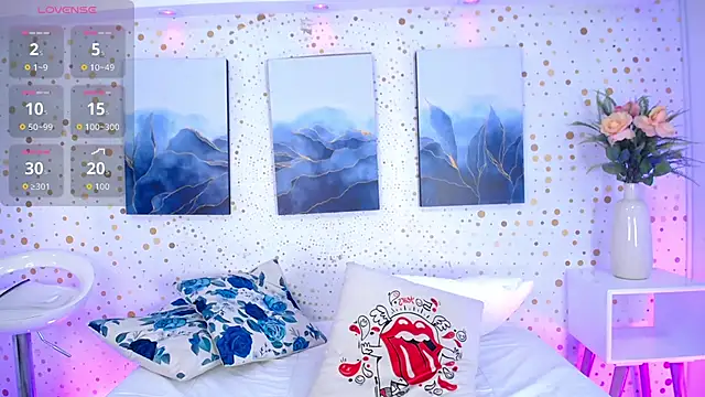 Emily Vaughan online show from November 23, 3:28 am