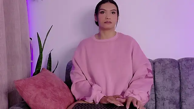samiradoll online show from June 10, 3:50 am