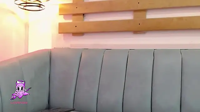 ArianaSantana online show from November 6, 12:50 pm