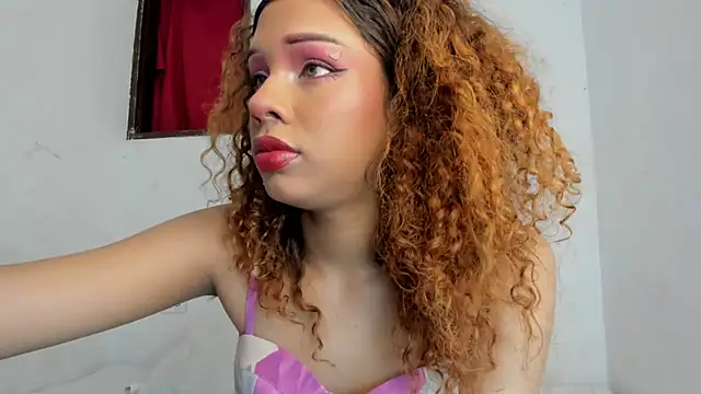 Snapshot of calliedemon_ chatting on August 1, 10:30 pm calliedemon online show from August 1, 10:30 pm